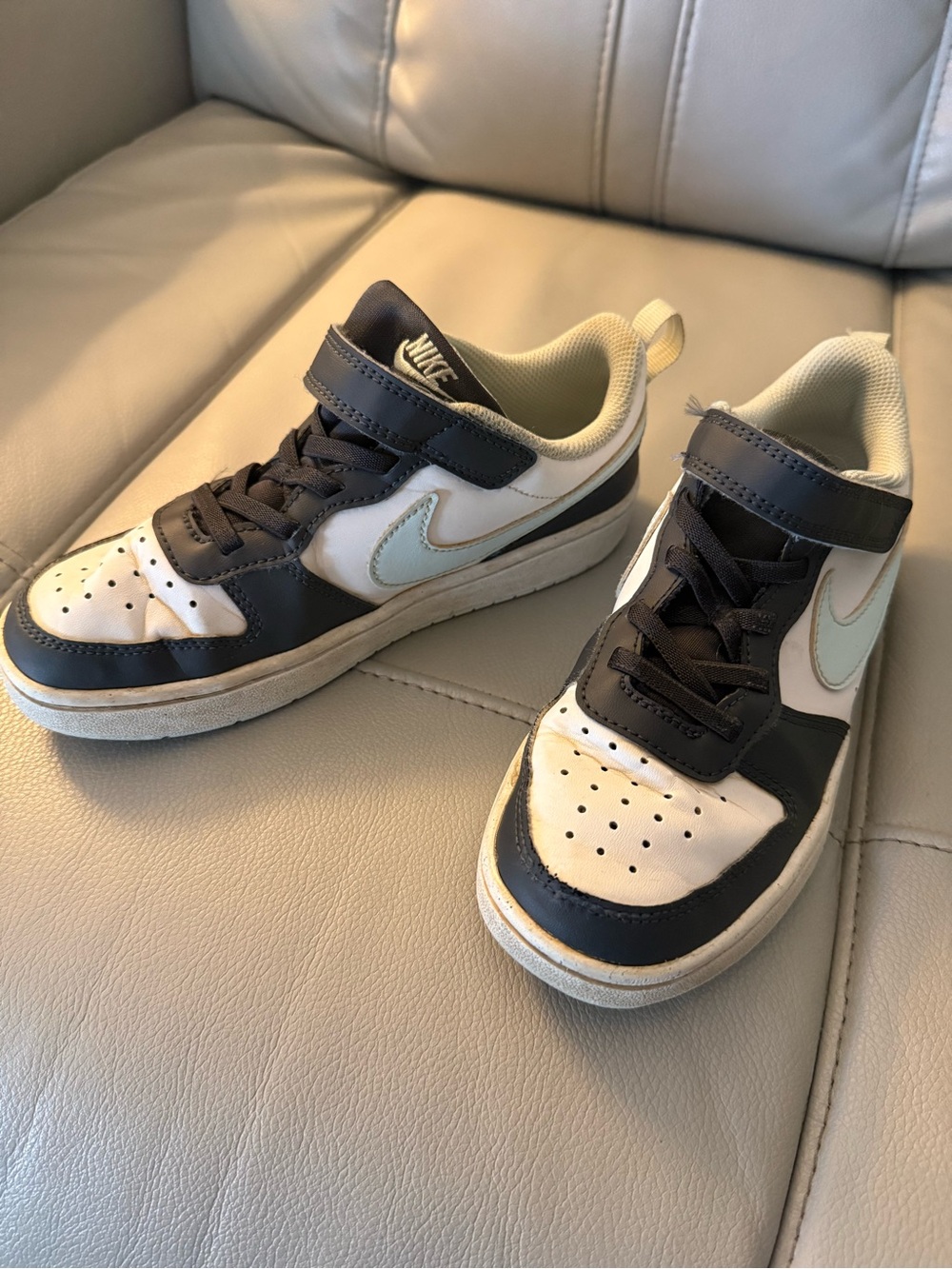Nike Kids Low-Top Sneakers — Black, White & Light Green Swoosh